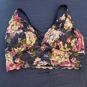 NWT Torrid Floral Lace Bralette - Black and Pink (size 00 - plus)